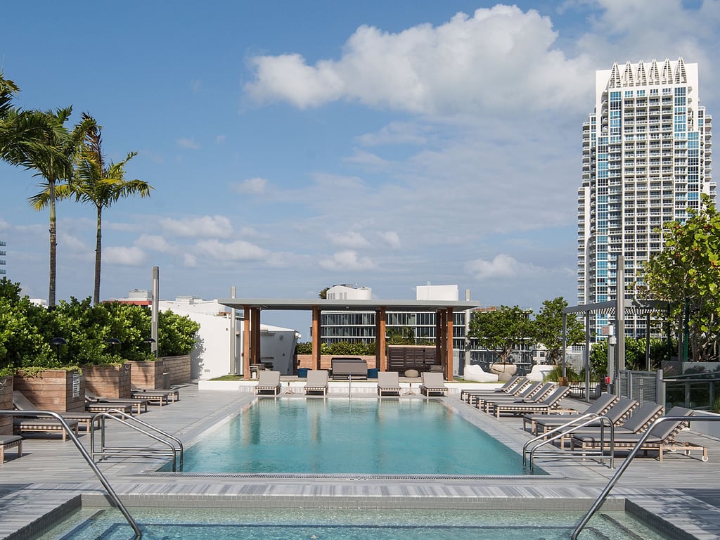 Marea Miami Beach, South of 5th (SoFi) property management