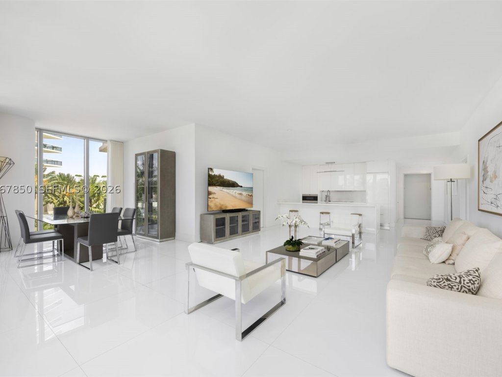 Marea Miami Beach, South of 5th (SoFi) property management