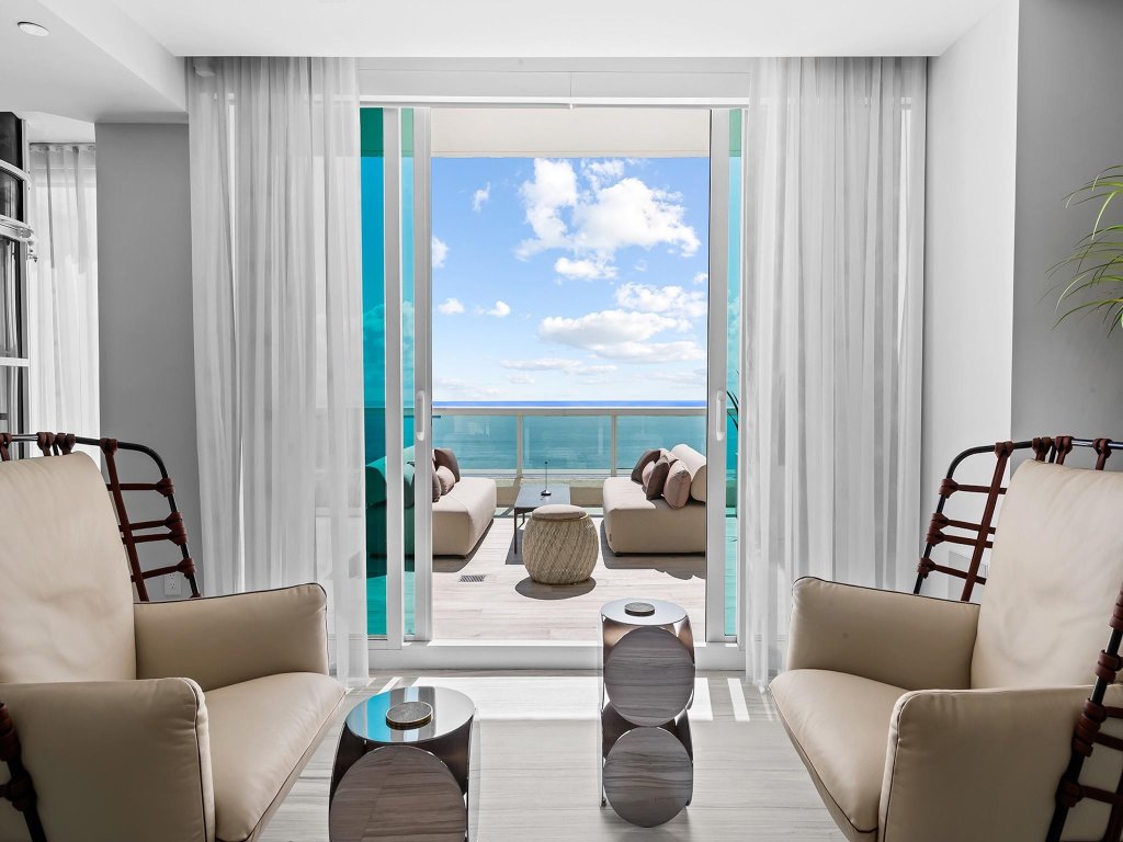 Las Olas Beach Club, Fort Lauderdale property management
