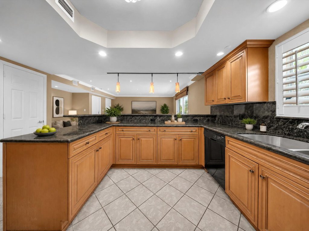 Villaggio Di Las Olas, Fort Lauderdale property management