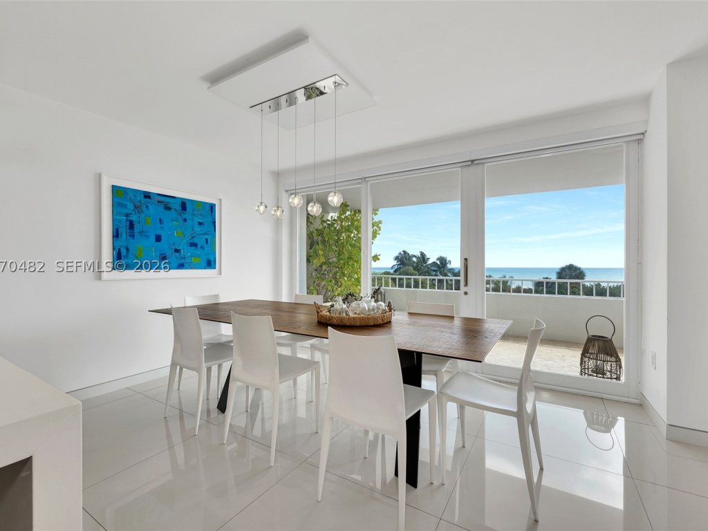 Commodore Club South, Key Biscayne property management