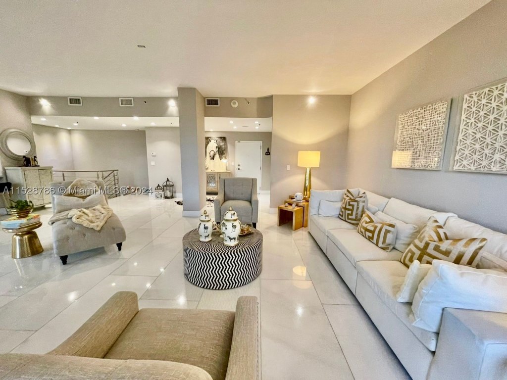 Delvista Towers, Aventura property management