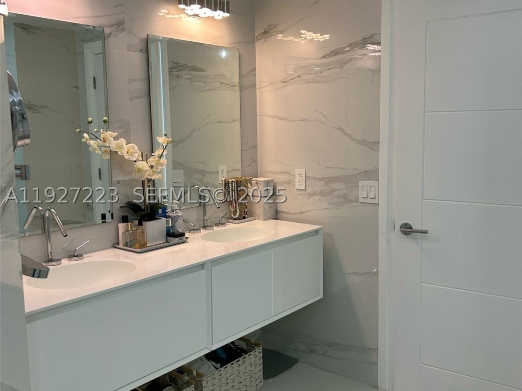 King David, Sunny Isles Beach property management