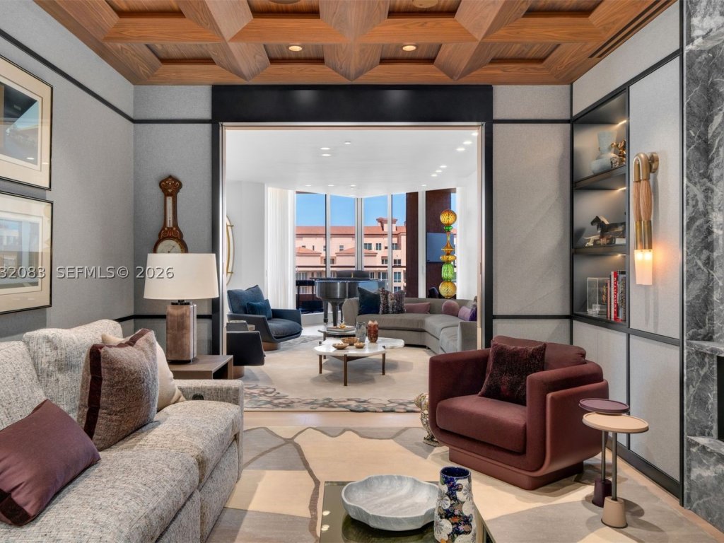 The Gables Club, Coral Gables property management