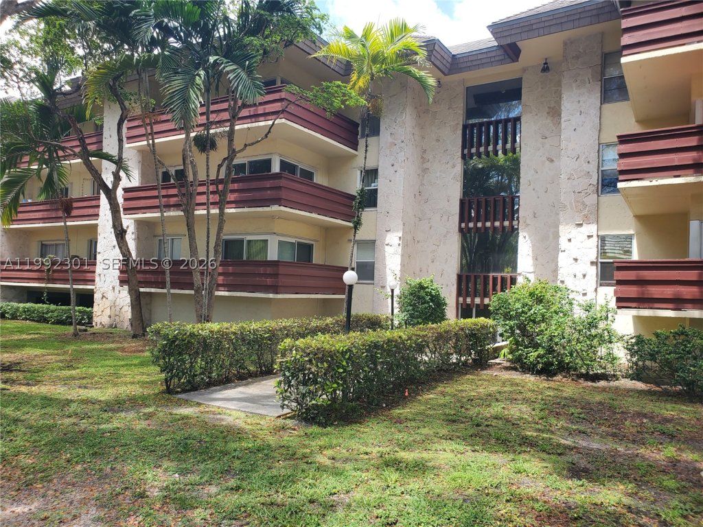 Villa Capri, Coral Gables property management
