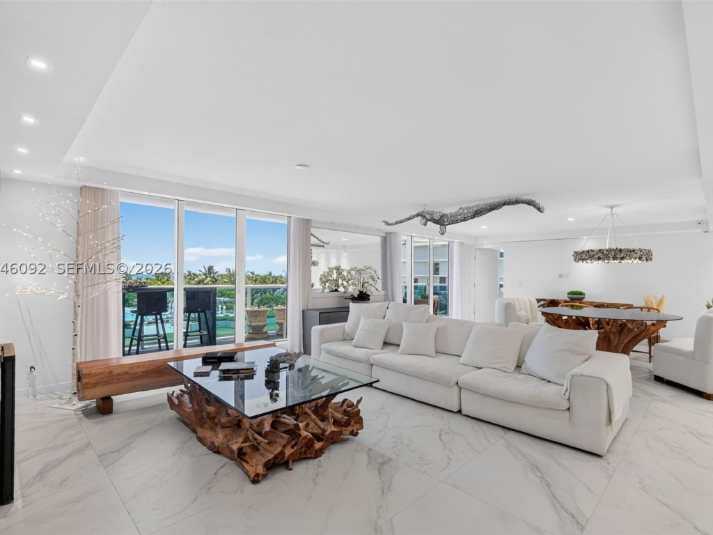 Roney Palace, South Beach (SoBe) property management