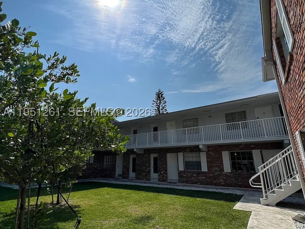 Sunrise Club, Key Biscayne property management