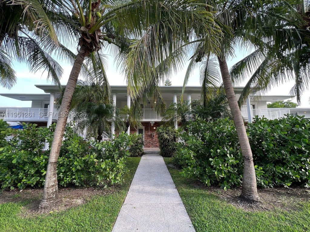 Sunrise Club, Key Biscayne property management