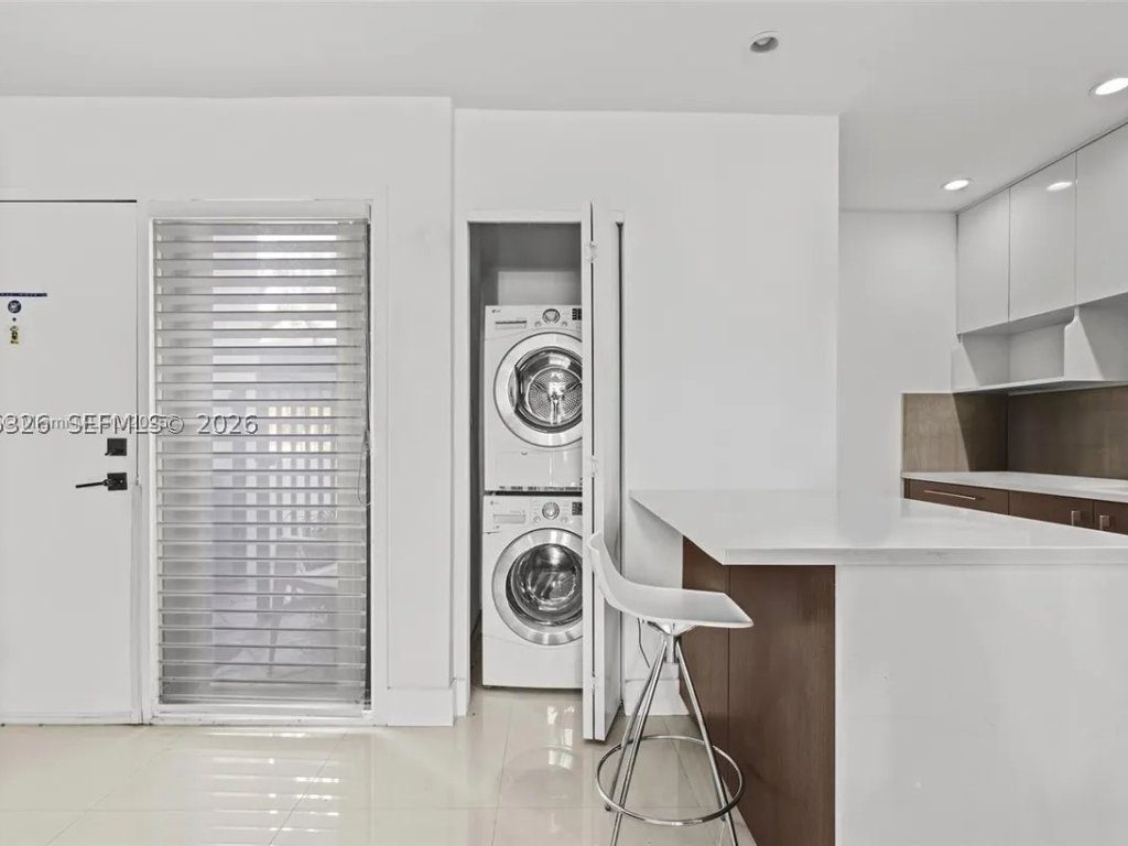 Tigertail Bay, Coconut Grove property management