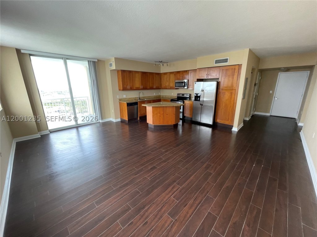 Duo Condo, Hallandale Beach property management