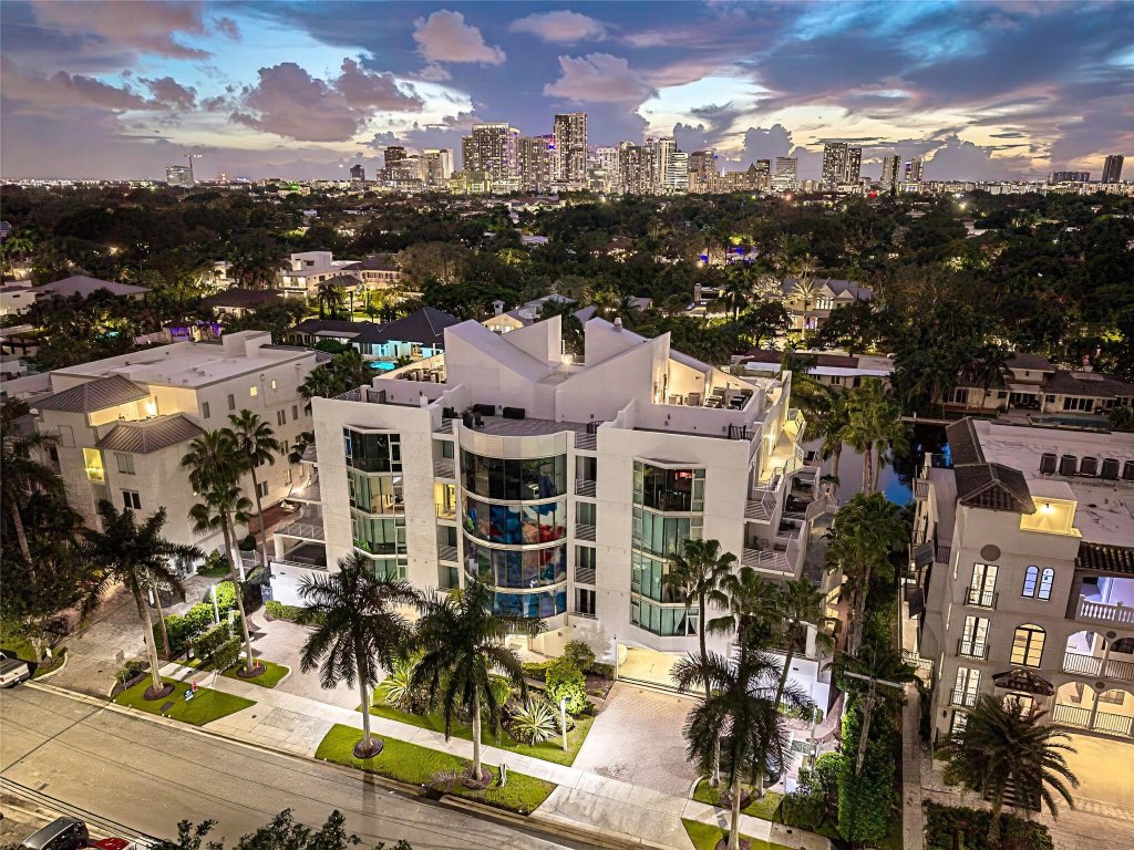 Place Des Arts, Fort Lauderdale property management