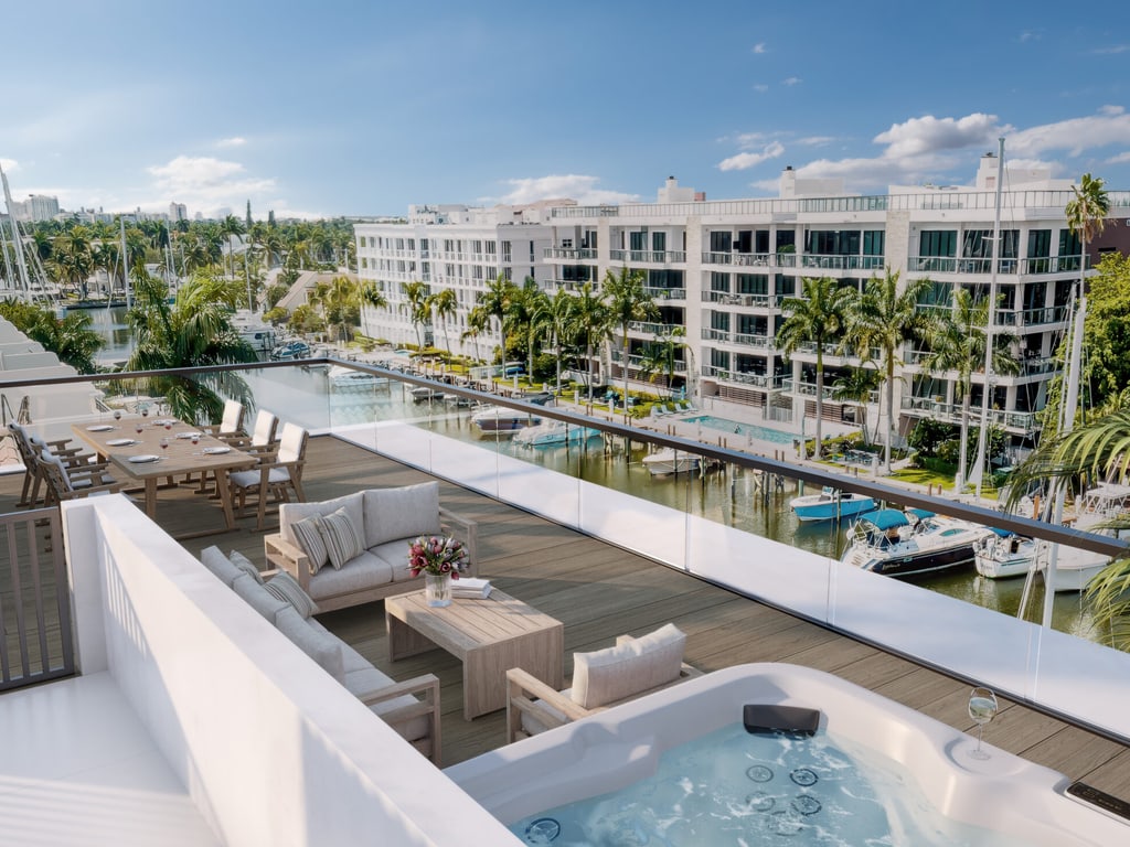 Serena Fort Lauderdale, Fort Lauderdale property management