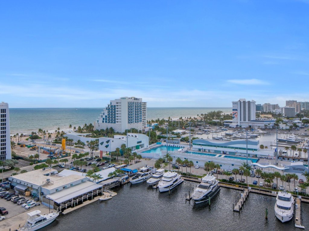 The Venetian, Fort Lauderdale property management