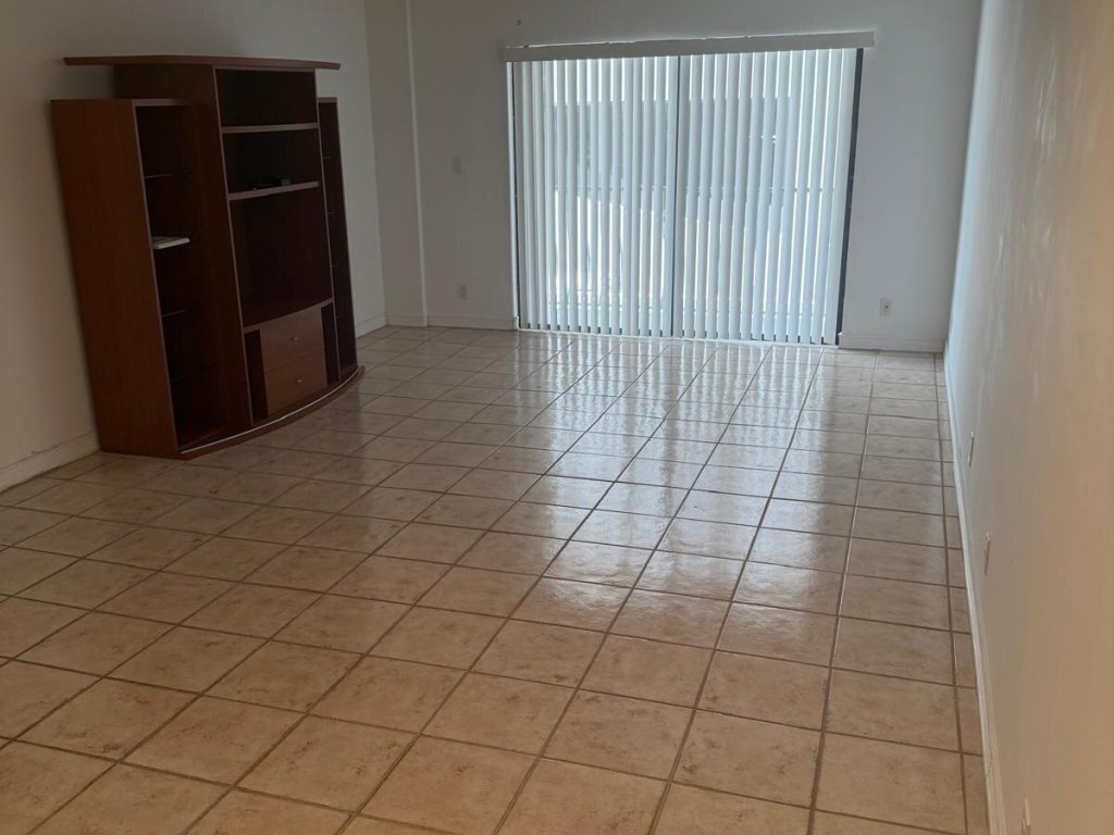 Galeria Condominiums, Miami Beach property management