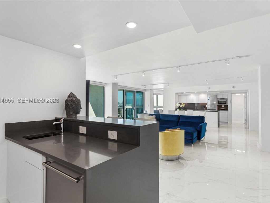Mirasol Ocean Towers, Miami Beach property management