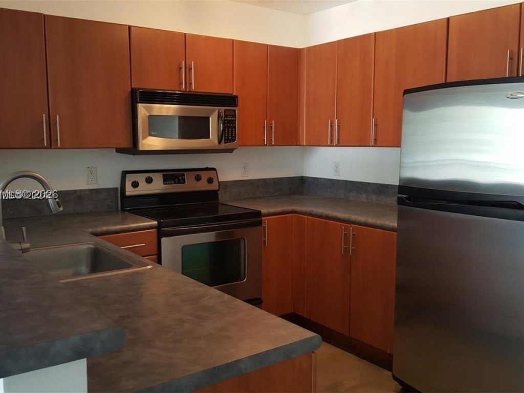 Baylofts, Midtown Miami & Edgewater property management