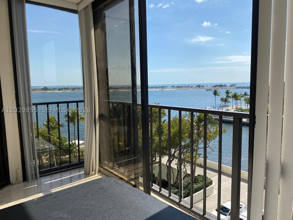 Brickell Place II, Brickell property management