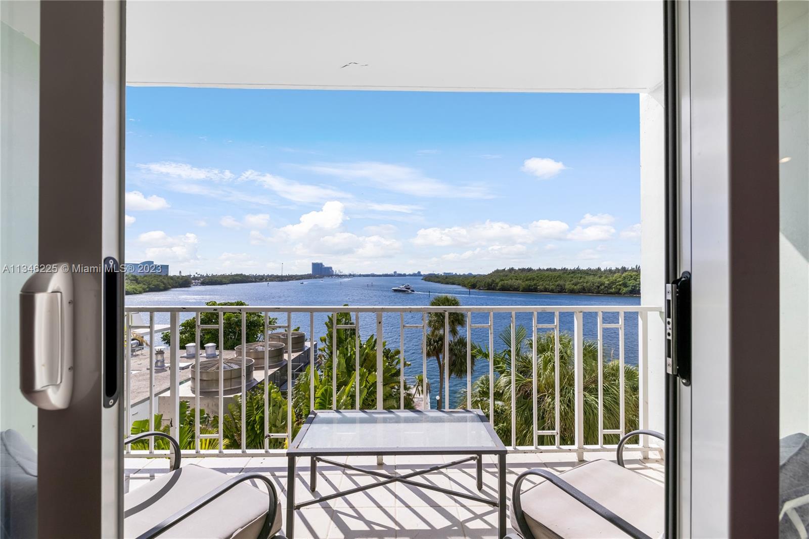 Arlen House, Sunny Isles Beach property management