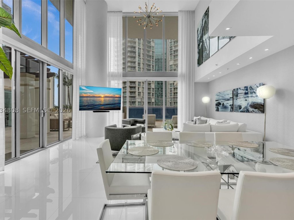 Arlen House, Sunny Isles Beach property management