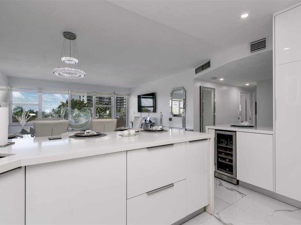 Coral Ridge Towers South, Fort Lauderdale property management