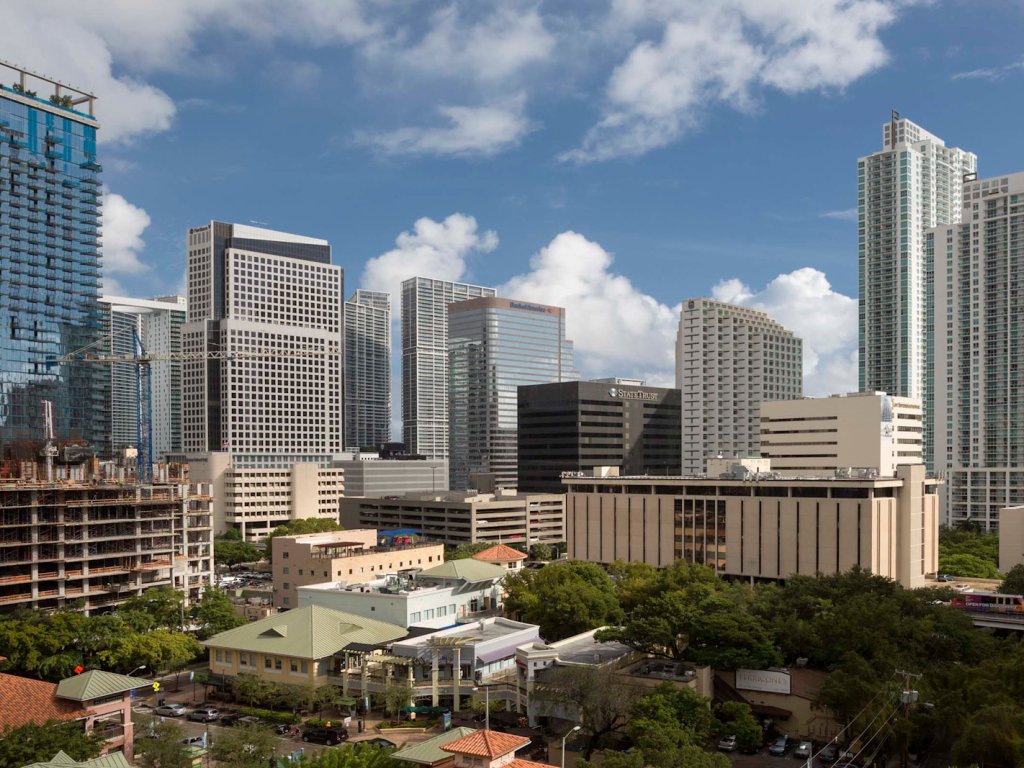 Camden Brickell, Brickell property management