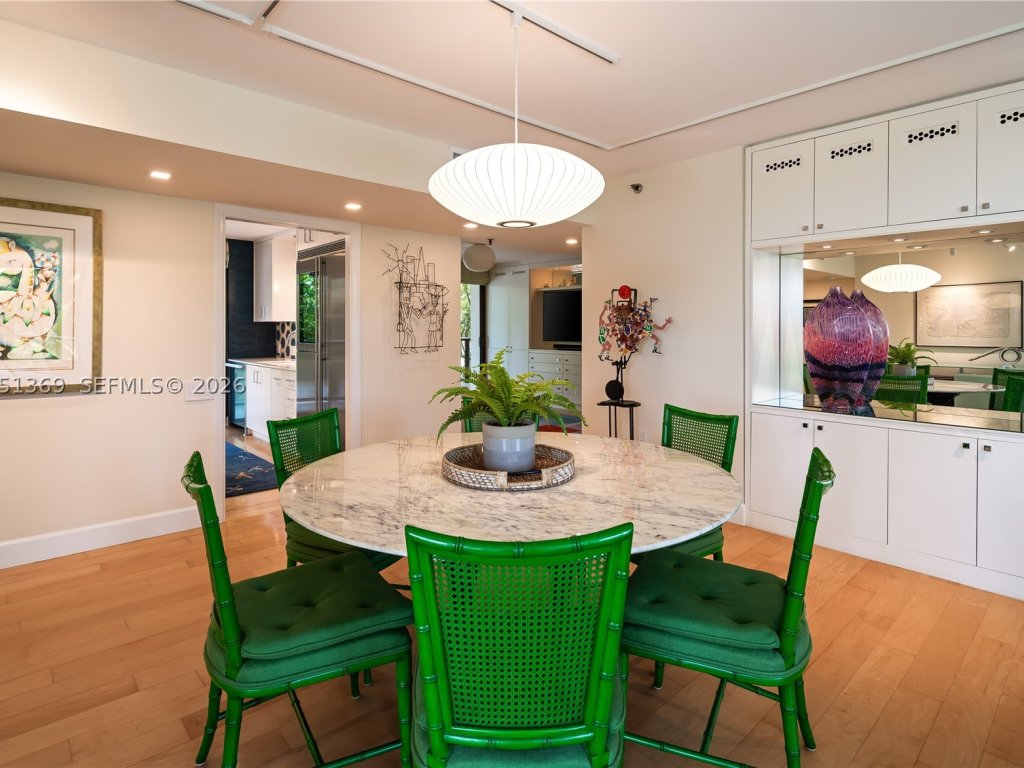 Coconut Grove Bayshore, Coconut Grove property management