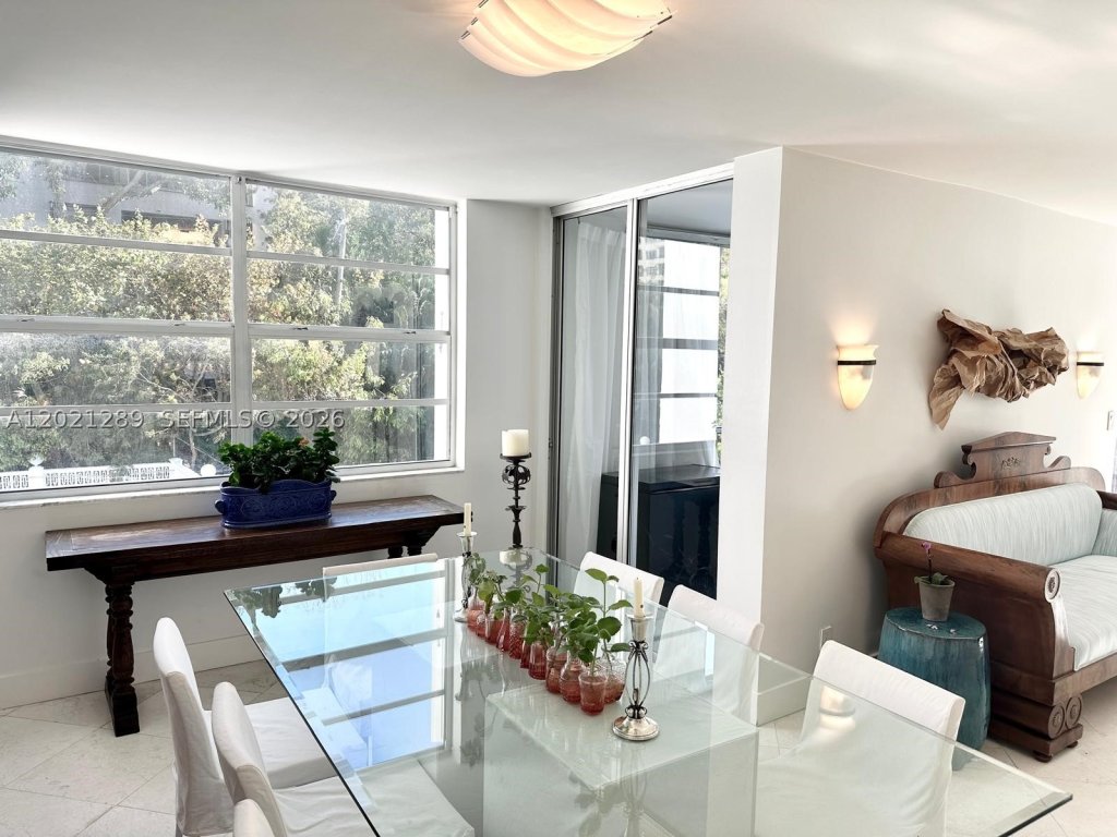 Island Breakers, Key Biscayne property management