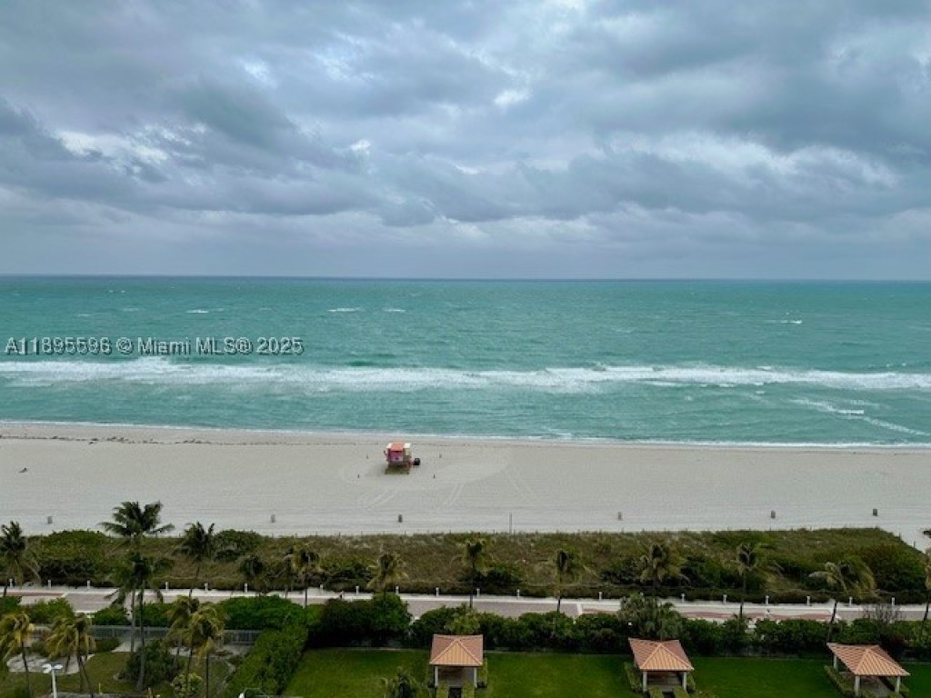 Oceanfront Plaza, Miami Beach property management