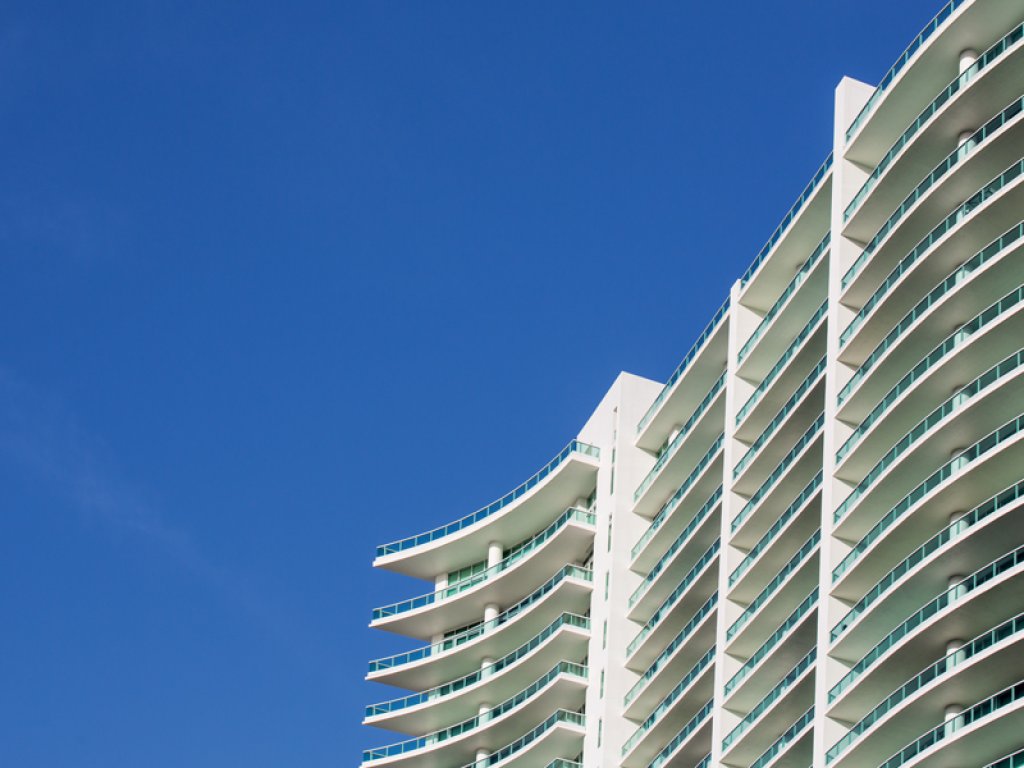 Porto Vita, Aventura property management