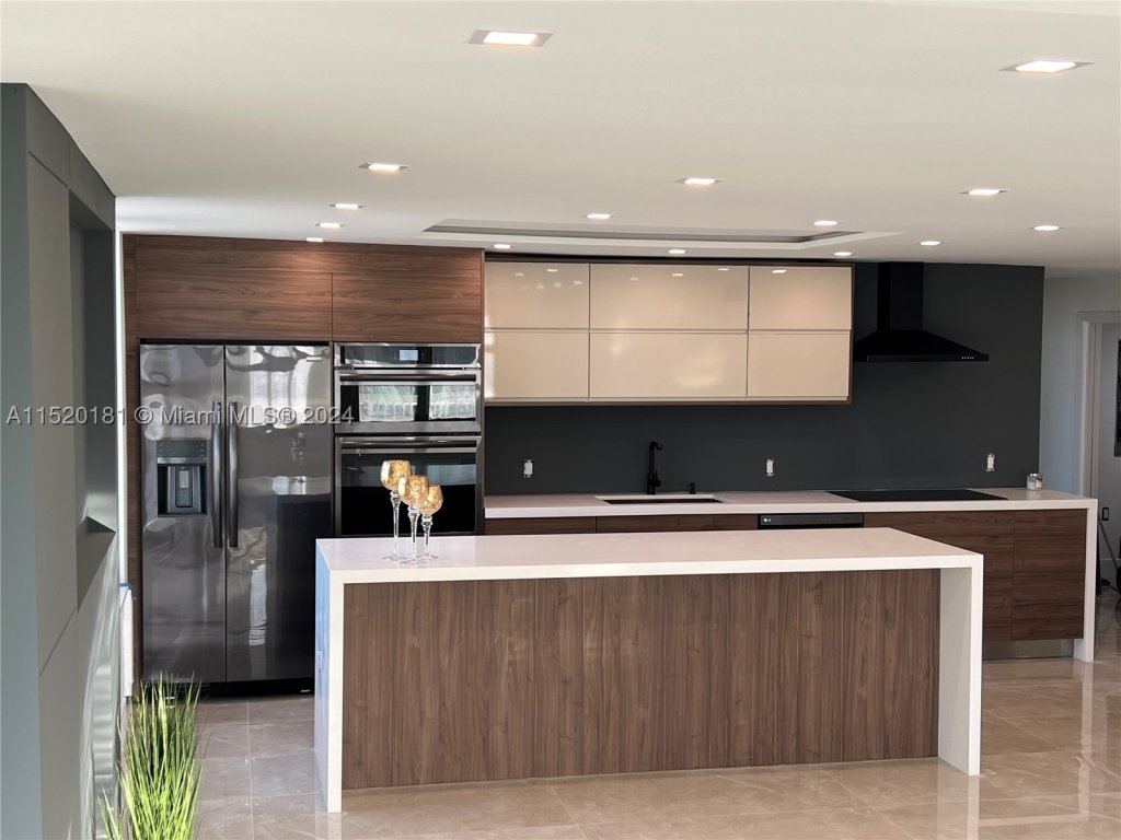 Winston Towers, Sunny Isles Beach property management