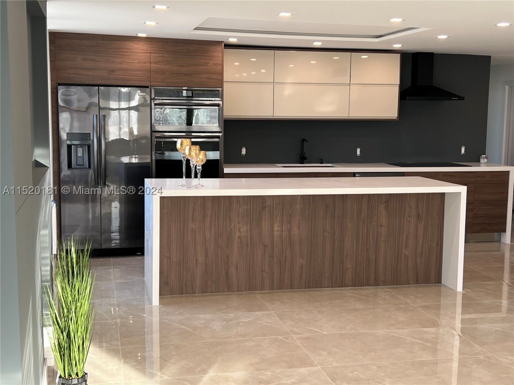 Winston Towers, Sunny Isles Beach property management