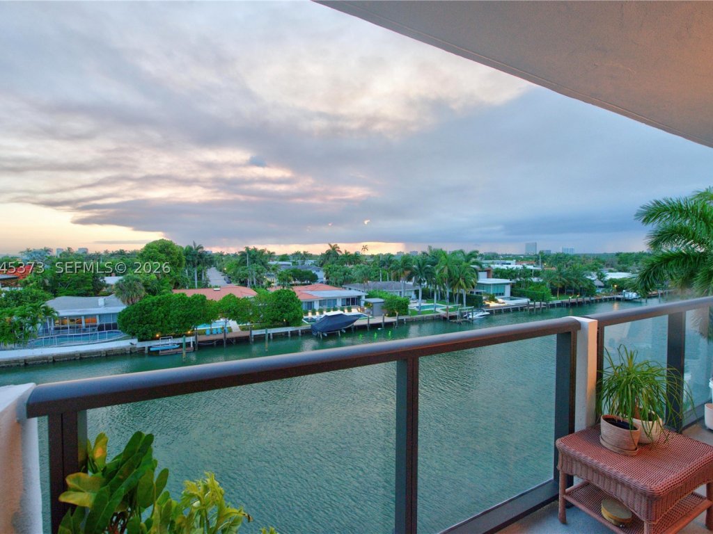 Guildford House, Bay Harbor Islands property management