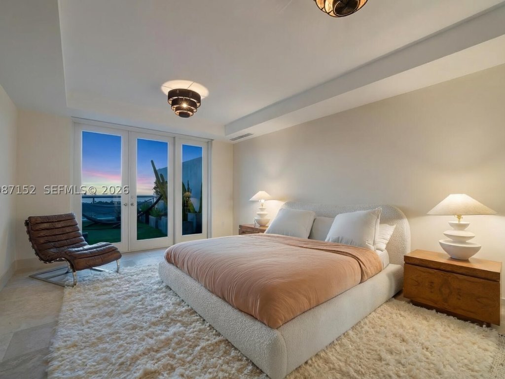 5600 Collins, Miami Beach property management