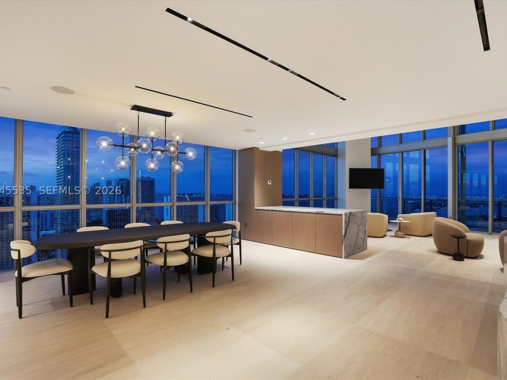 Marquis, Downtown Miami property management