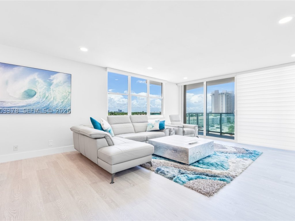 The Wave Condo, Hollywood property management