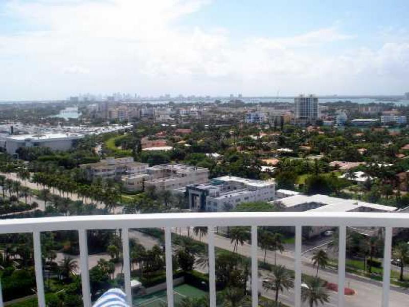 Bal Harbour 101 Condo