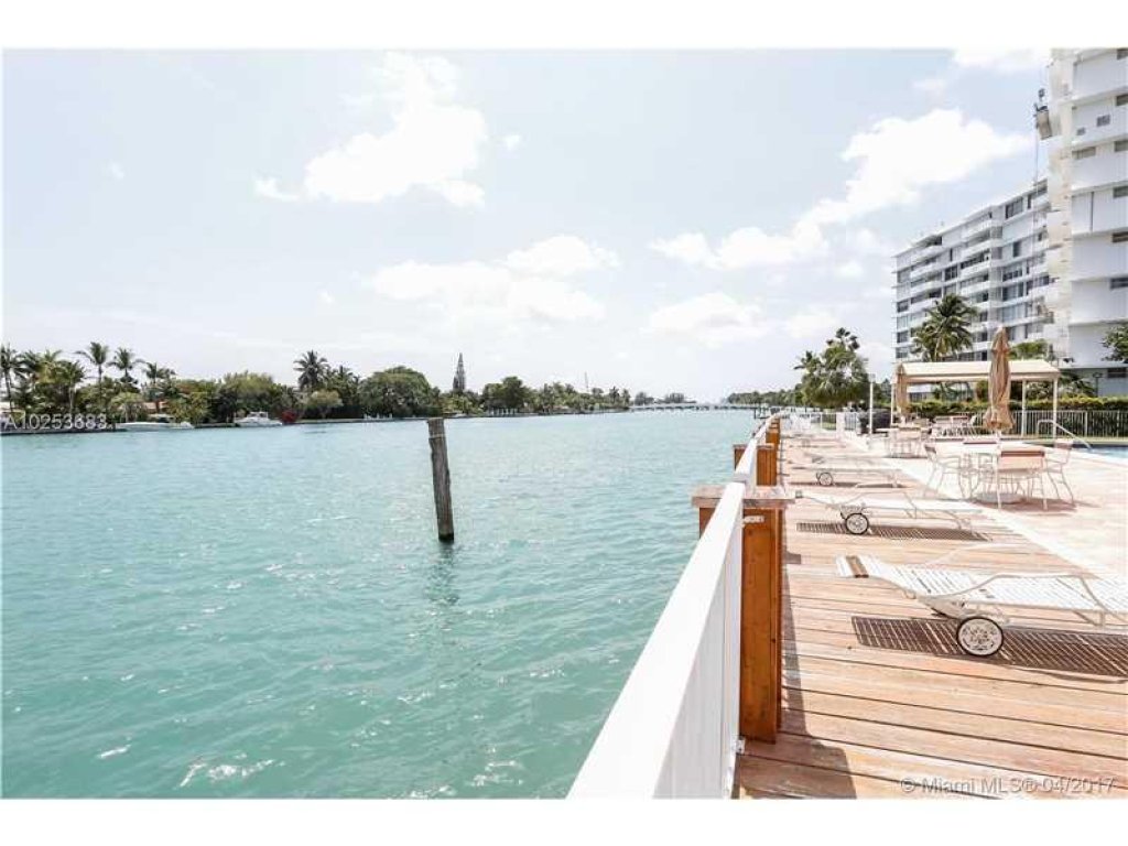 Caravelle Condo, Bay Harbor Islands property management