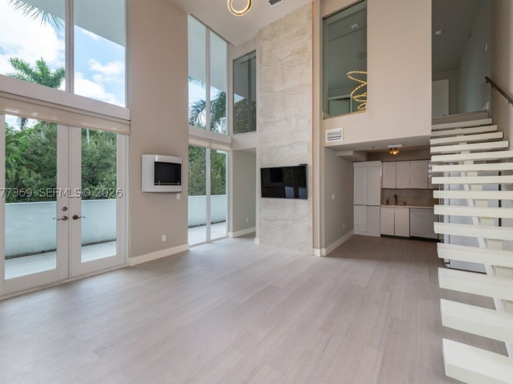 Alliage Lofts, South Beach (SoBe) property management