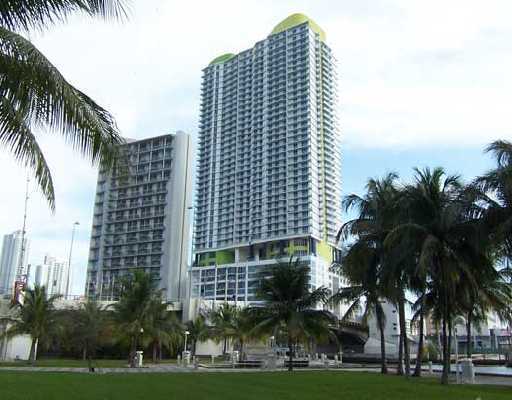 Latitude On The River, Brickell property management