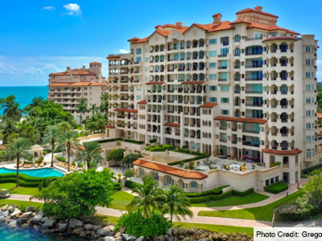 Palazzo Del Mare, Fisher Island property management