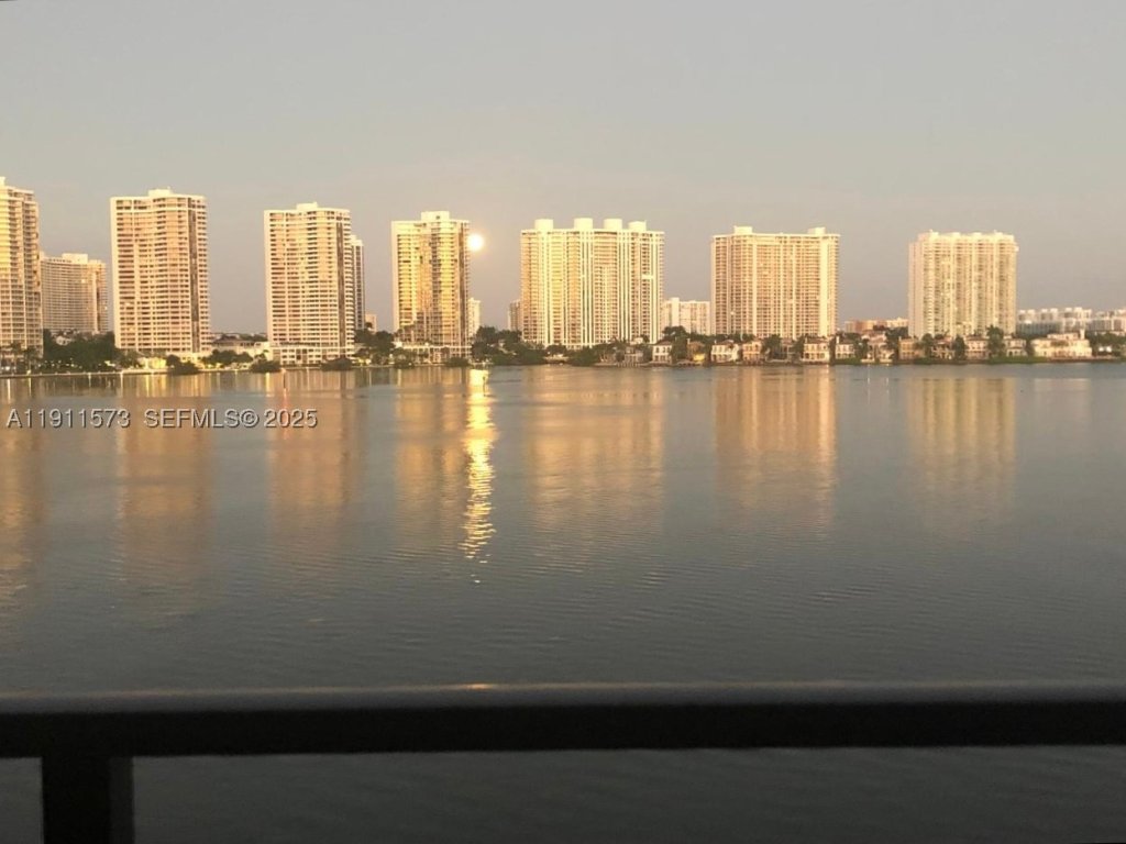 Bay Country Club, Sunny Isles Beach property management