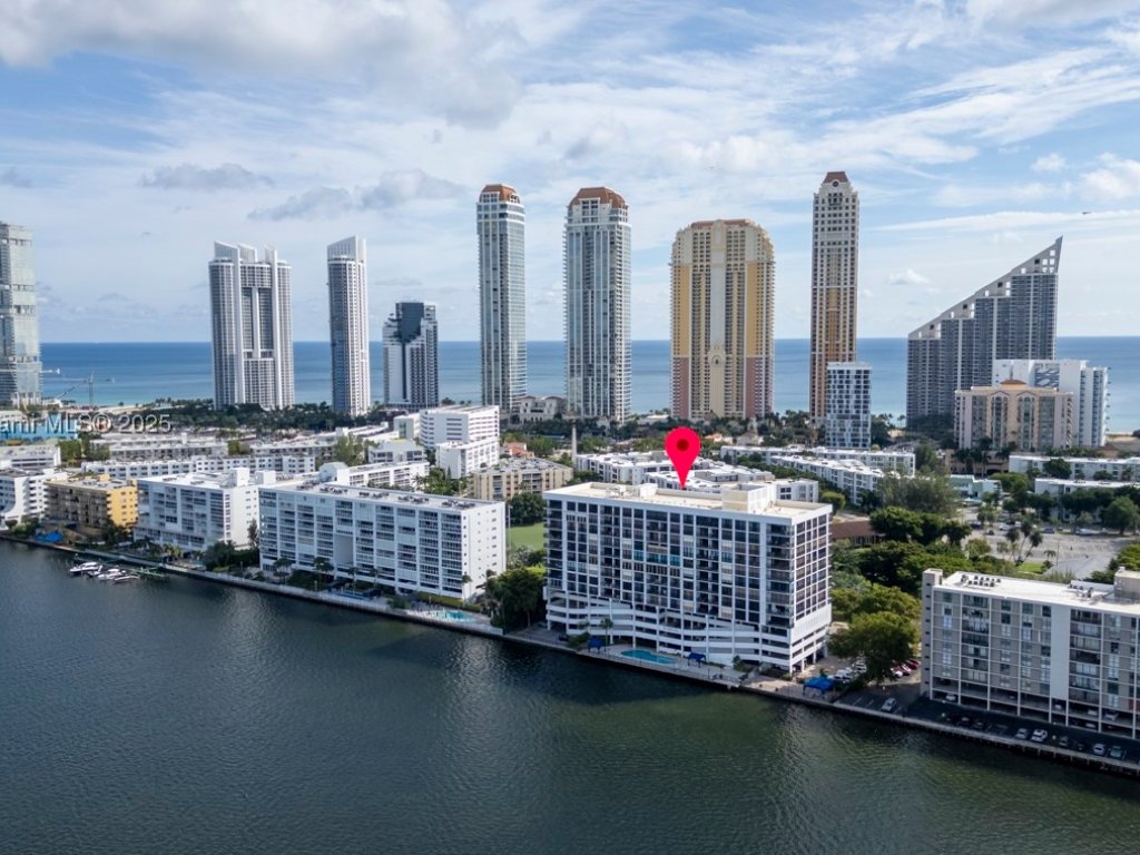 Bay Country Club, Sunny Isles Beach property management