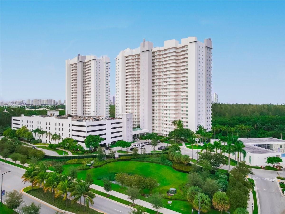 One Fifty One at Biscayne, Aventura property management