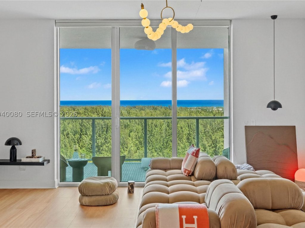One Fifty One at Biscayne, Aventura property management