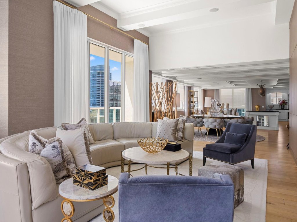 350 Las Olas Place, Fort Lauderdale property management