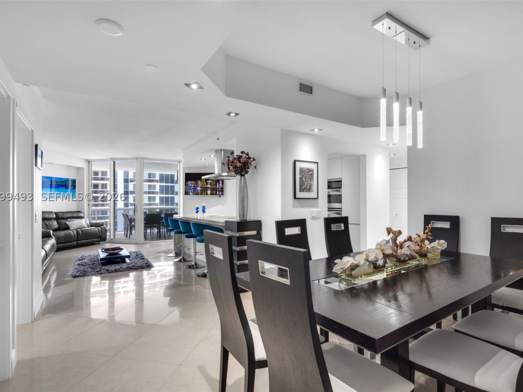 Green Diamond Condo, Miami Beach property management