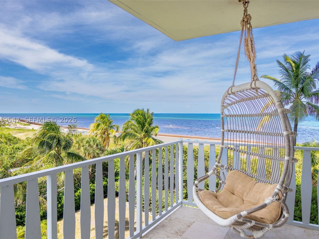 Island House, Key Biscayne property management
