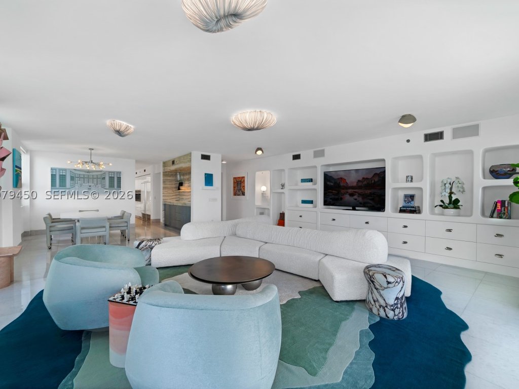 Villa Di Mare, Miami Beach property management